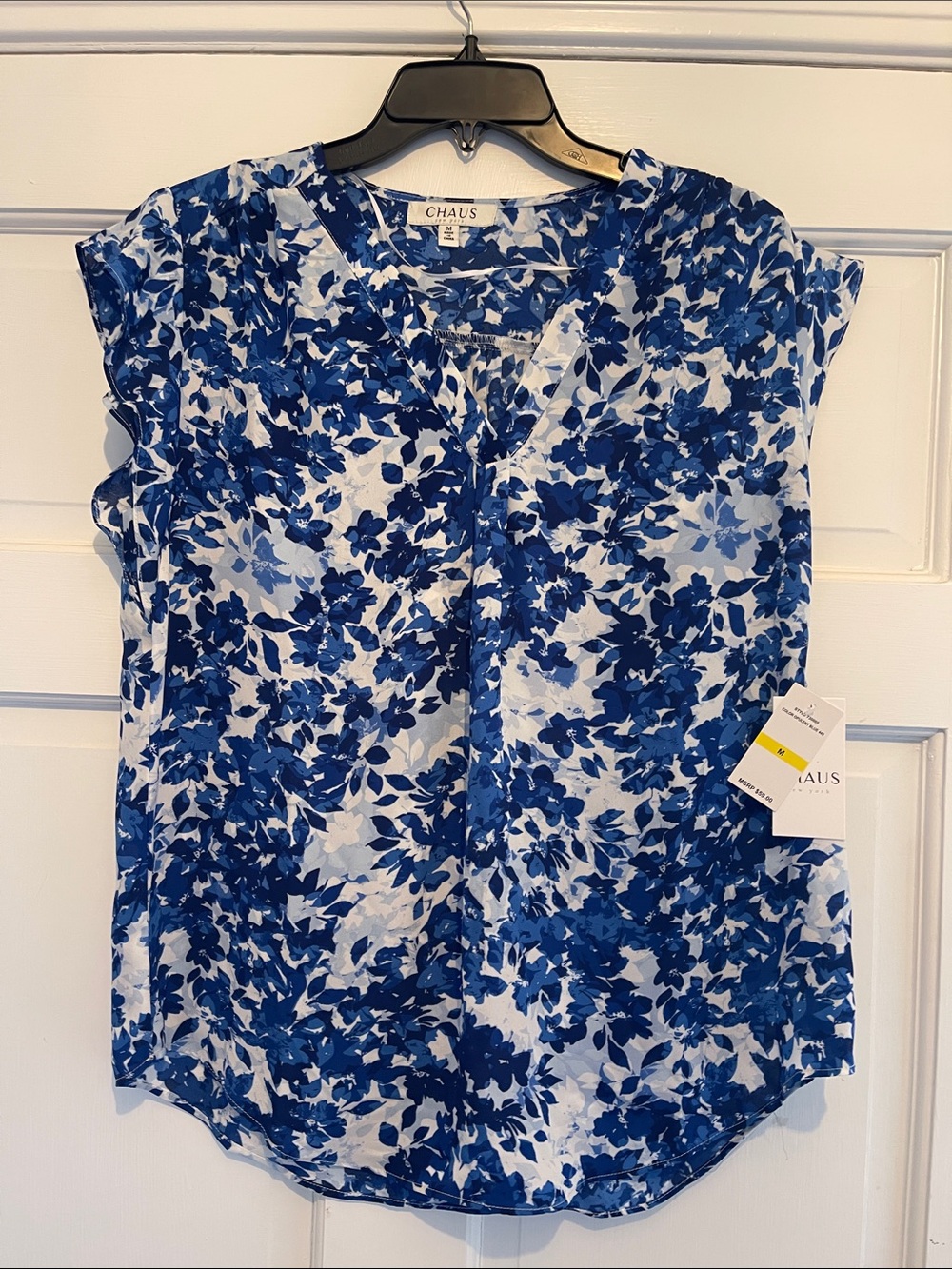Chaus Women's Blue & White Floral Cap-Sleeve Blouse